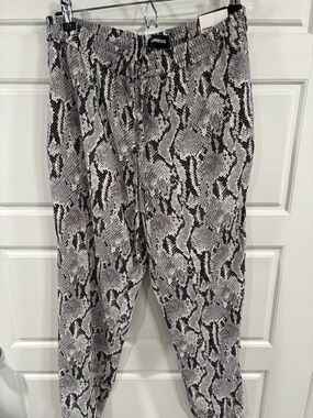 Express Snake-Print Joggers in Black and White